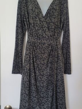 Long Sleeve Grey Patterned Wrap Midi Dress